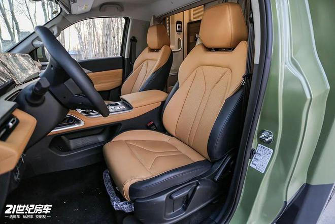 景·蓝鲸览拓者四驱房车安全舒适闯天涯pg