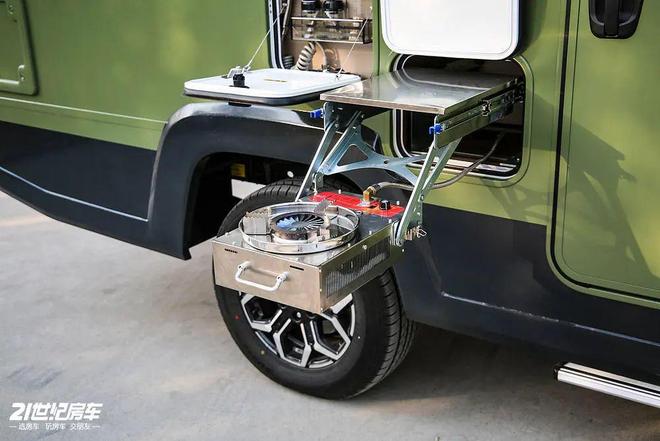 景·蓝鲸览拓者四驱房车安全舒适闯天涯pg模拟器一家三口惬意之选！长安峰(图9)